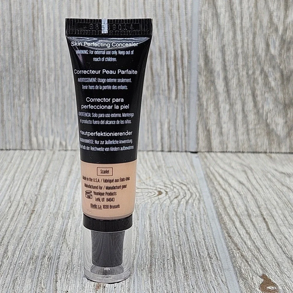 Younique Mineral Touch Skin Perfecting Concealer Scarlet 0.34oz 10ml Coverage